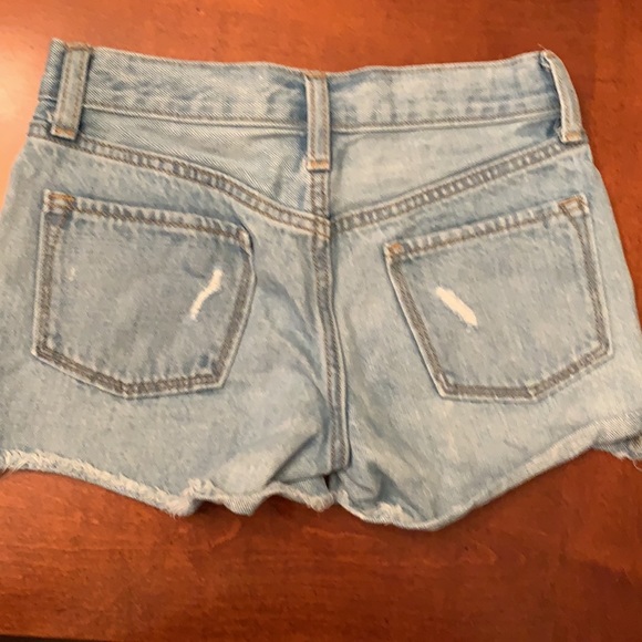Old Navy Jean Short - Picture 2 of 4